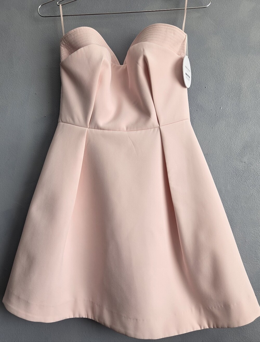 FINDERS KEEPERS PINK STRAPLESS MINI FLARED DRESS, SIZE XS